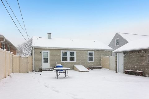 Tiny photo for 8033 Austin Avenue, Burbank, IL 60459 (MLS # 12525390)