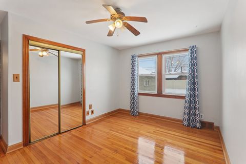 Tiny photo for 8033 Austin Avenue, Burbank, IL 60459 (MLS # 12525390)