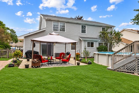 Tiny photo for 717 S Point Drive, Schaumburg, IL 60193 (MLS # 12783999)