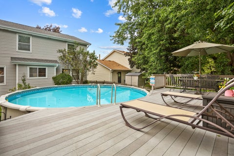 Tiny photo for 717 S Point Drive, Schaumburg, IL 60193 (MLS # 12783999)