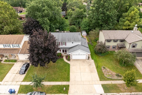 Tiny photo for 717 S Point Drive, Schaumburg, IL 60193 (MLS # 12783999)