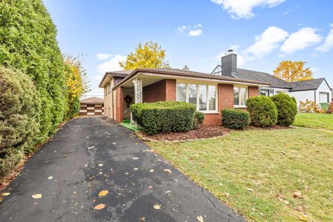 A home in Oak Lawn