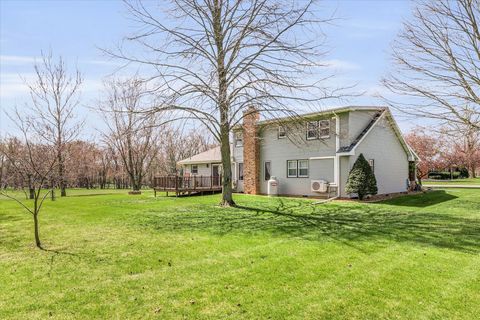Tiny photo for 974 N Martha Court, Milford, IL 60953 (MLS # 12579860)