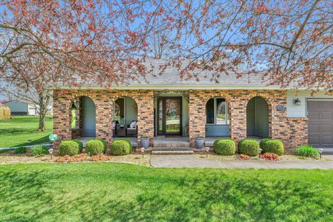 Photo of 974 N Martha Court, Milford, IL 60953 (MLS # 12579860)