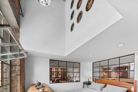 Tiny photo for 531 S Plymouth Court #602, Chicago, IL 60605 (MLS # 12399323)