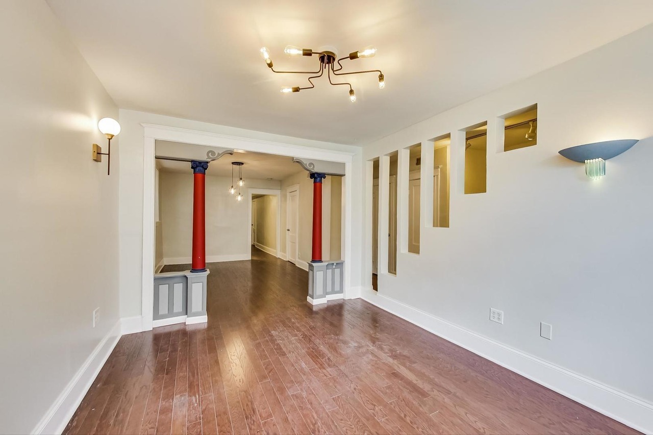 2340 W Augusta Boulevard G