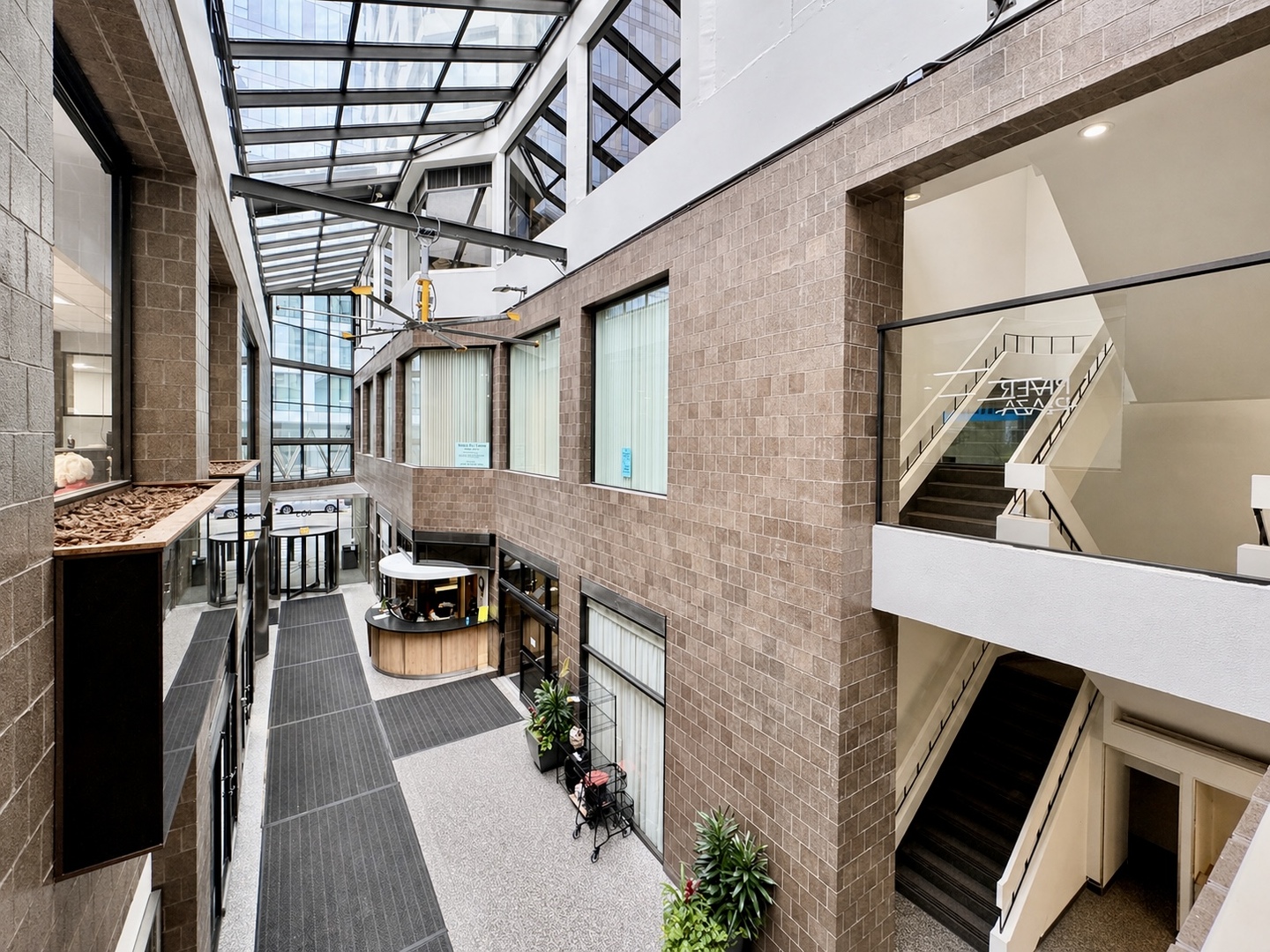 405 N Wabash Avenue 4608