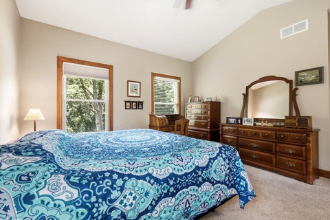 Tiny photo for 4 N Acorn Court, Galena, IL 61036 (MLS # 12700226)