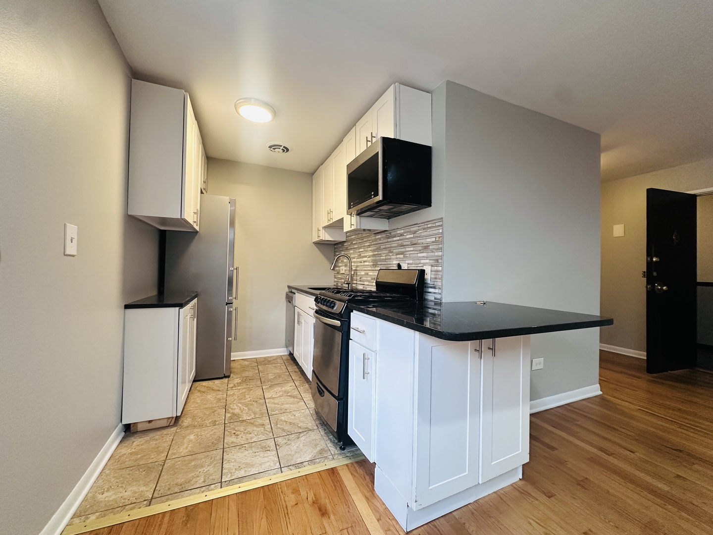 541 W OAKDALE Avenue 314