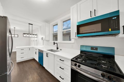 Tiny photo for 11630 S Hale Avenue, Chicago, IL 60643 (MLS # 12576365)