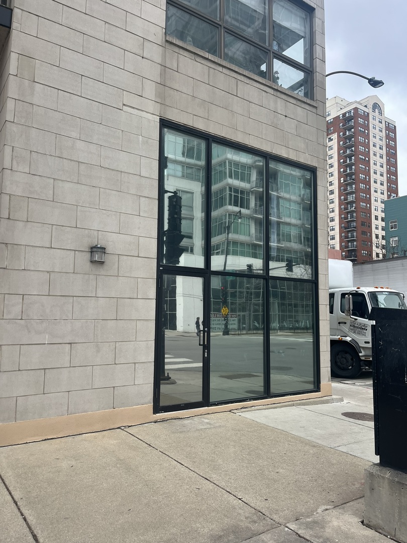 1600 S Wabash Avenue