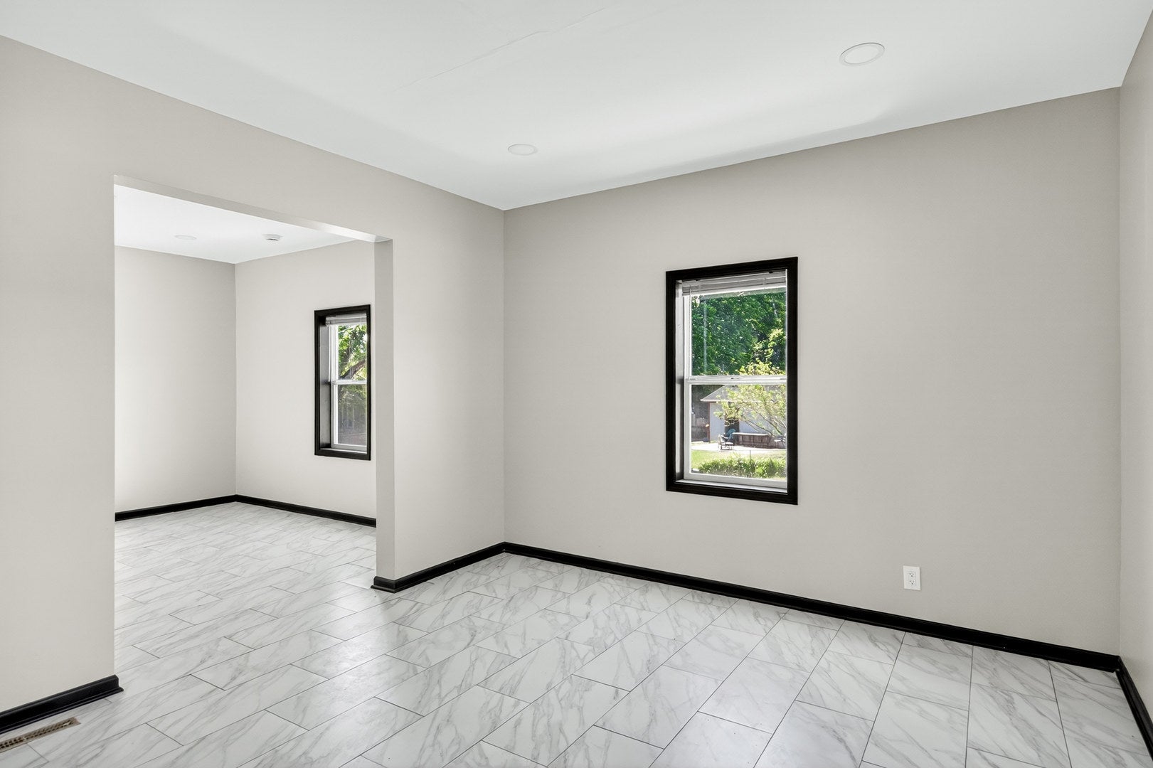 1231 N Main Street