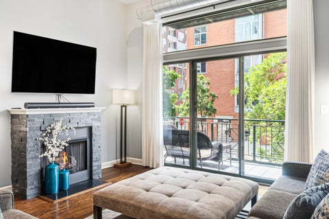 Tiny photo for 936 W Madison Street #D2, Chicago, IL 60607 (MLS # 12717691)