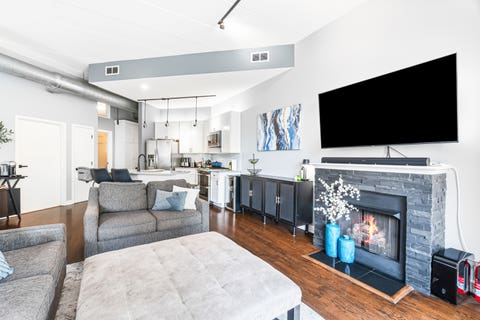 Tiny photo for 936 W Madison Street #D2, Chicago, IL 60607 (MLS # 12717691)