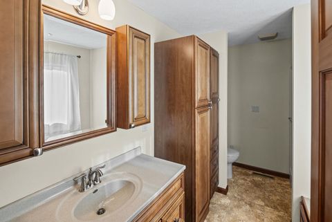 Tiny photo for 5476 Waterway Dr Drive, Pinckneyville, IL 62274 (MLS # 100000355)