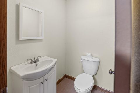 Tiny photo for 5476 Waterway Dr Drive, Pinckneyville, IL 62274 (MLS # 100000355)