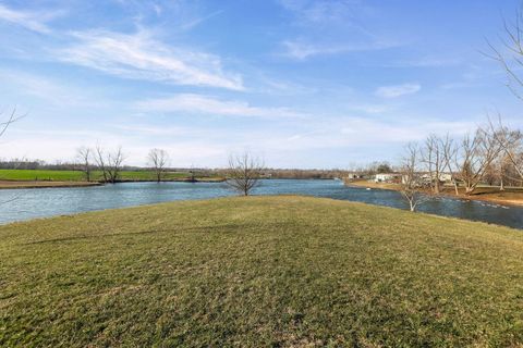 Tiny photo for 5476 Waterway Dr Drive, Pinckneyville, IL 62274 (MLS # 100000355)