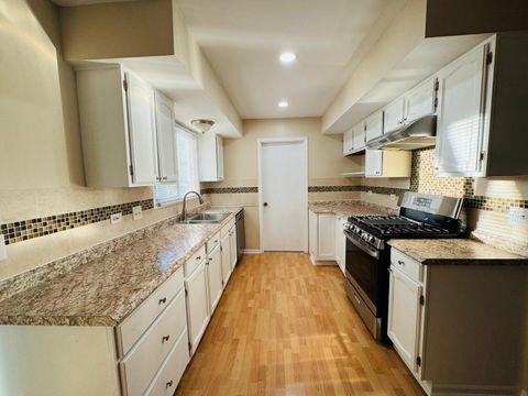Tiny photo for 216 Iris Drive, Streamwood, IL 60107 (MLS # 12625555)