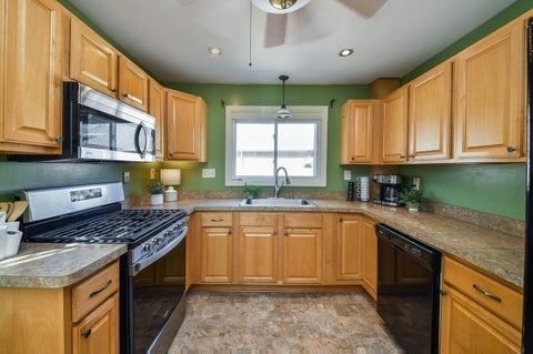 Tiny photo for 413 S Prairie Street, Batavia, IL 60510 (MLS # 12765611)