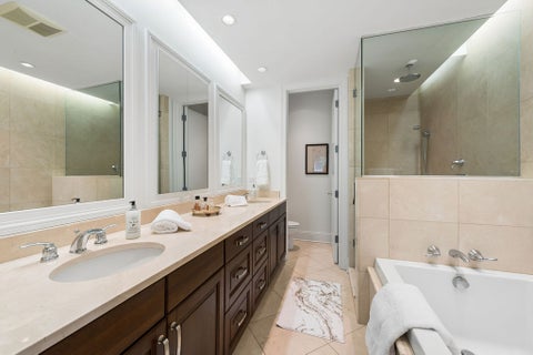 Tiny photo for 1418 N LaSalle Drive #3, Chicago, IL 60610 (MLS # 12717282)