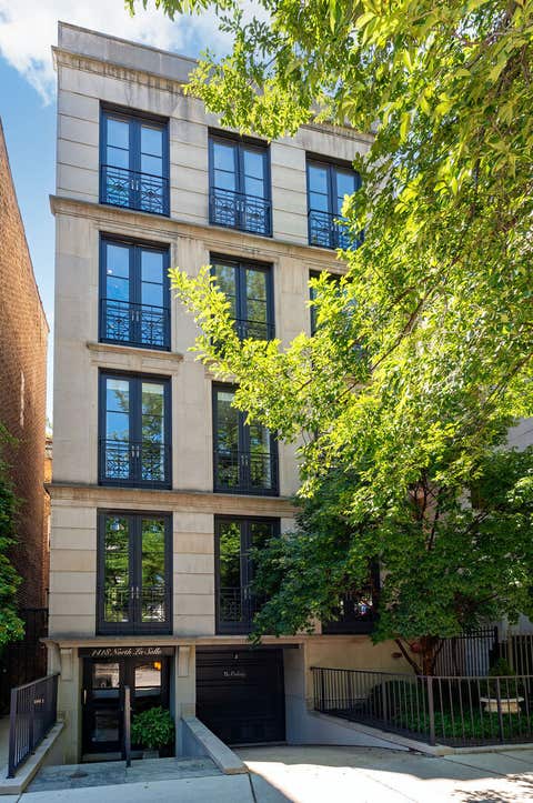 Photo of 1418 N LaSalle Drive #3, Chicago, IL 60610 (MLS # 12717282)