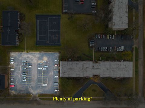 Tiny photo for 2315 E Olive Street #2B, Arlington Heights, IL 60004 (MLS # 12509269)