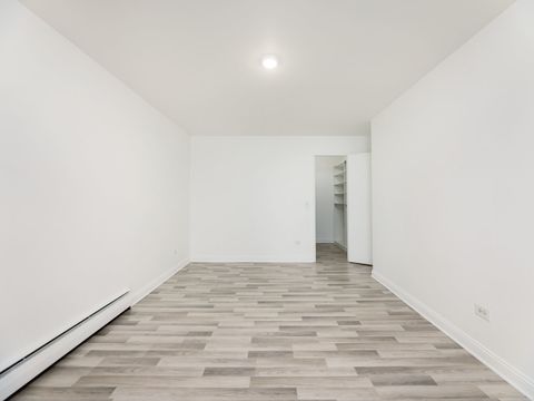 Tiny photo for 2315 E Olive Street #2B, Arlington Heights, IL 60004 (MLS # 12509269)