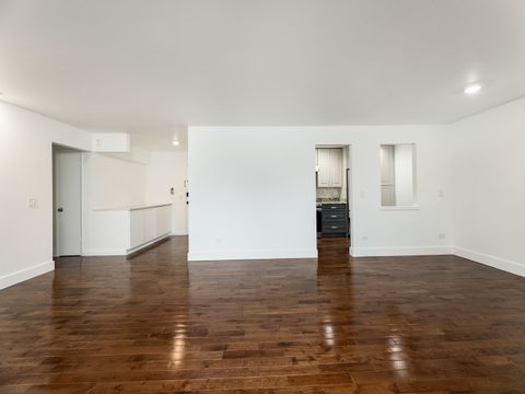 Tiny photo for 2315 E Olive Street #2B, Arlington Heights, IL 60004 (MLS # 12509269)