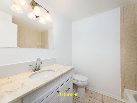 Tiny photo for 2315 E Olive Street #2B, Arlington Heights, IL 60004 (MLS # 12509269)