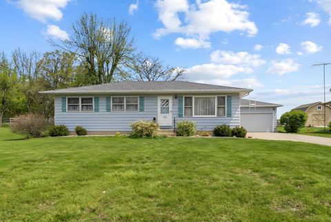 274 W Center Street Burlington IL 60109