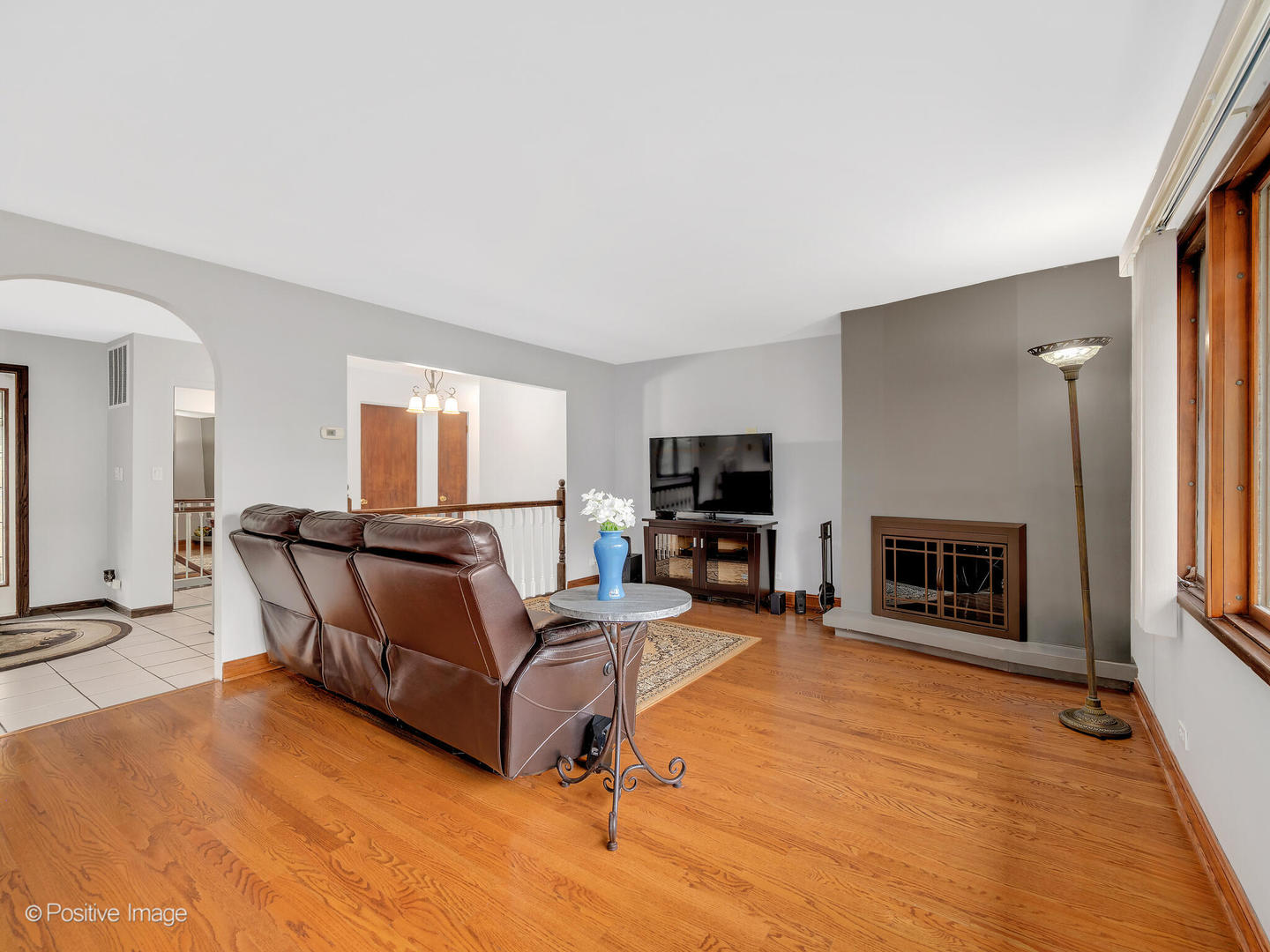 641 E Belmont Avenue