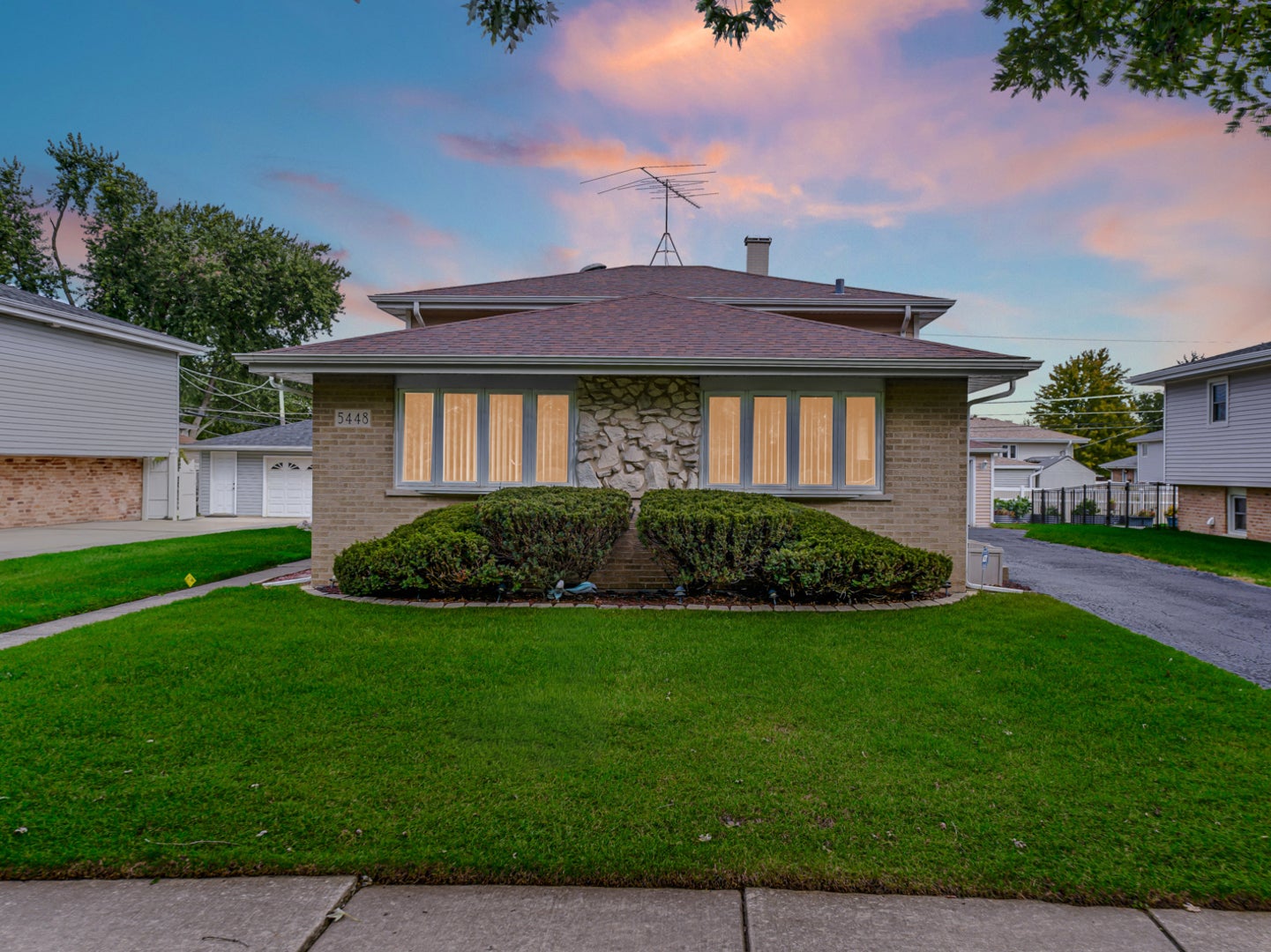 5448 139th Street