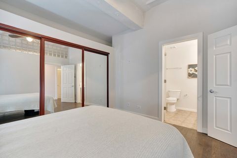 Tiny photo for 1307 S WABASH Avenue #504, Chicago, IL 60605 (MLS # 12602385)