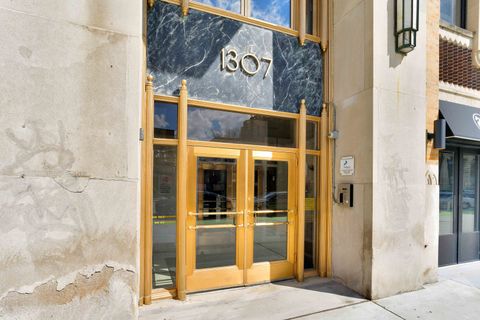 Tiny photo for 1307 S WABASH Avenue #504, Chicago, IL 60605 (MLS # 12602385)