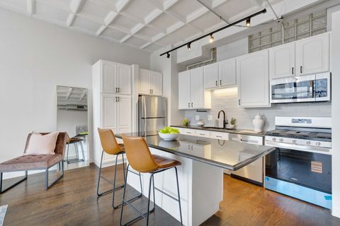 Tiny photo for 1307 S WABASH Avenue #504, Chicago, IL 60605 (MLS # 12602385)