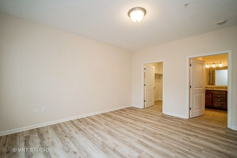 Tiny photo for 2220 Founders Way #P102, Northbrook, IL 60062 (MLS # 12434038)