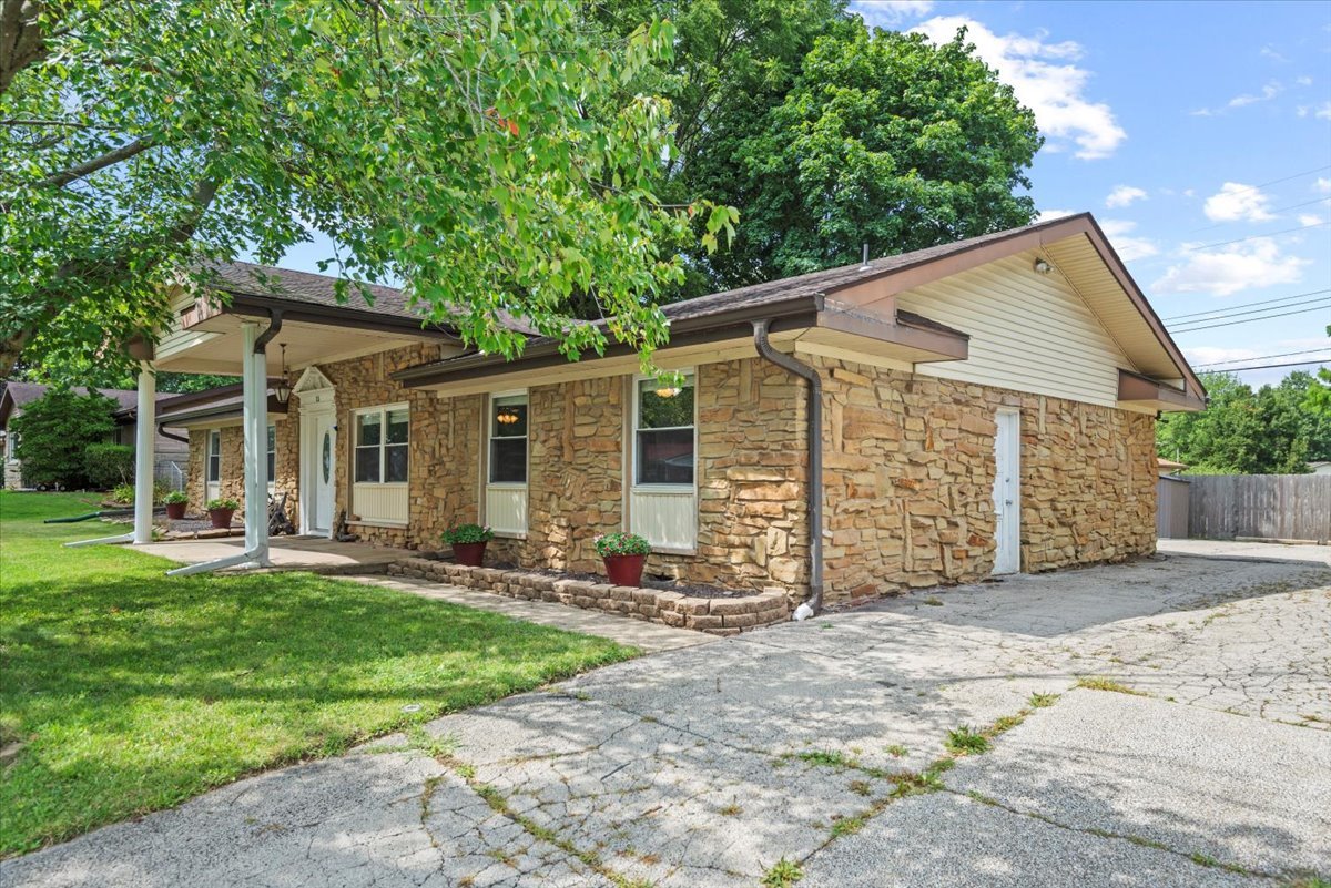 15 Mesa Road