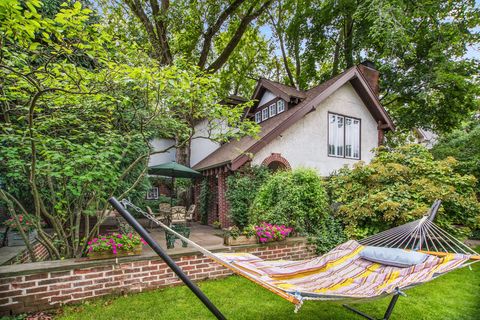 Tiny photo for 2717 Harrison Street, Evanston, IL 60201 (MLS # 12562112)