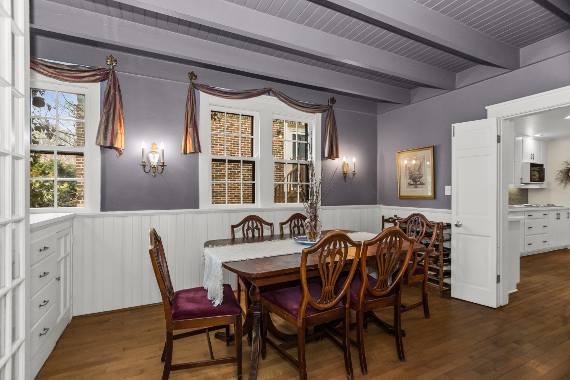 2717 Harrison Street