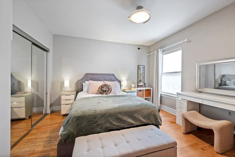 Tiny photo for 4209 N Keystone Avenue #2W, Chicago, IL 60641 (MLS # 12600486)