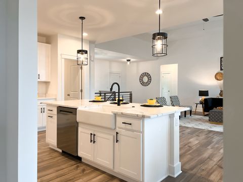 Tiny photo for 668 E Becker Place, Sycamore, IL 60178 (MLS # 12538060)