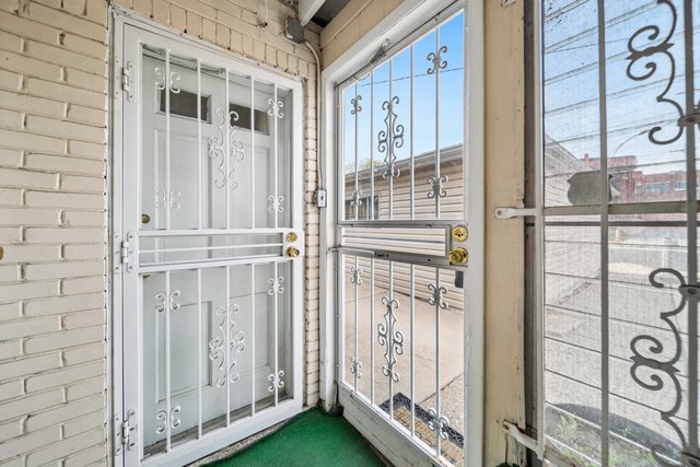 253 W 46th Street