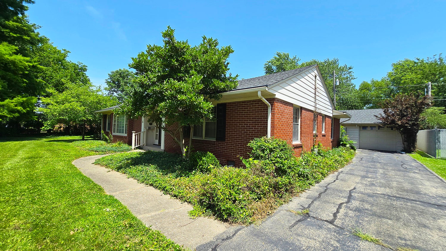 4 Lilac Lane