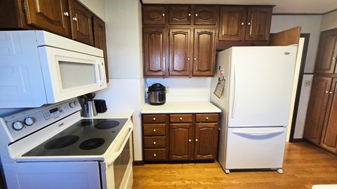 Tiny photo for 4 Lilac Lane, Centralia, IL 62801 (MLS # 12586571)