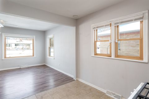 Tiny photo for 1620 PIERCE Avenue, Rockford, IL 61103 (MLS # 12530029)