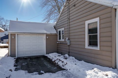 Tiny photo for 1620 PIERCE Avenue, Rockford, IL 61103 (MLS # 12530029)