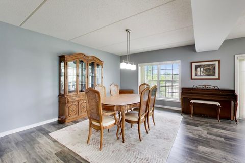 Tiny photo for 601 W Rand Road #201, Arlington Heights, IL 60004 (MLS # 12636760)