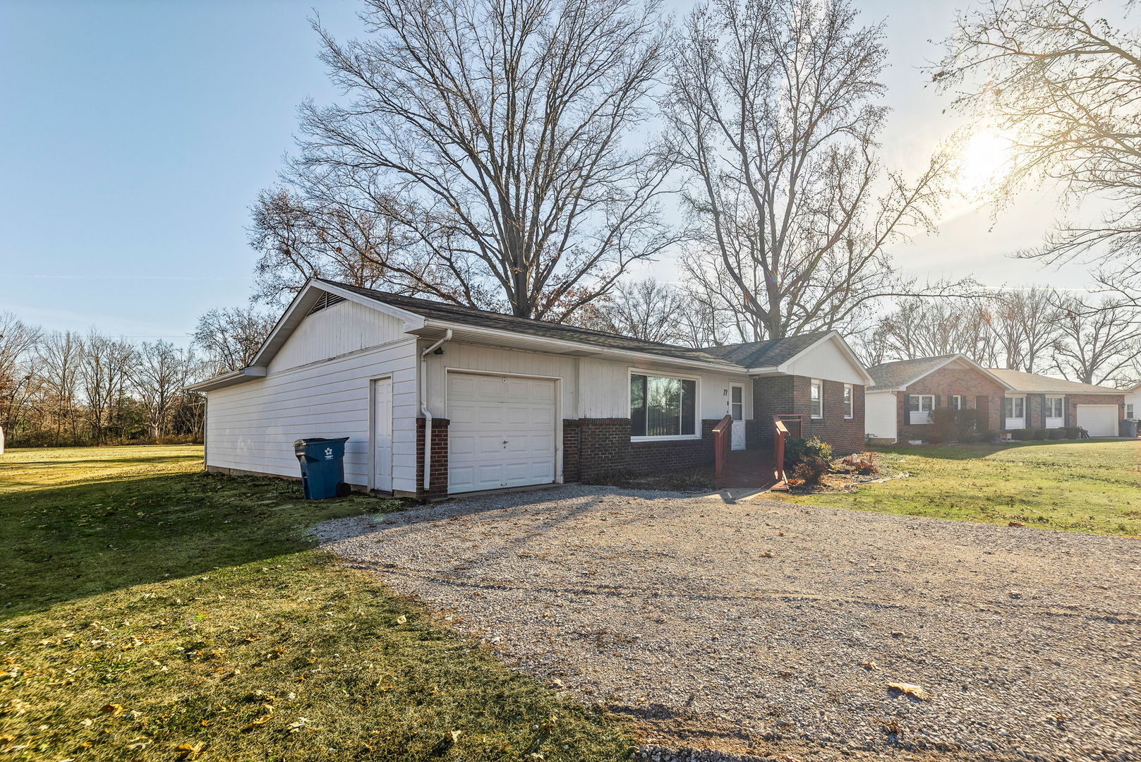 17 CRESTWOOD Lane