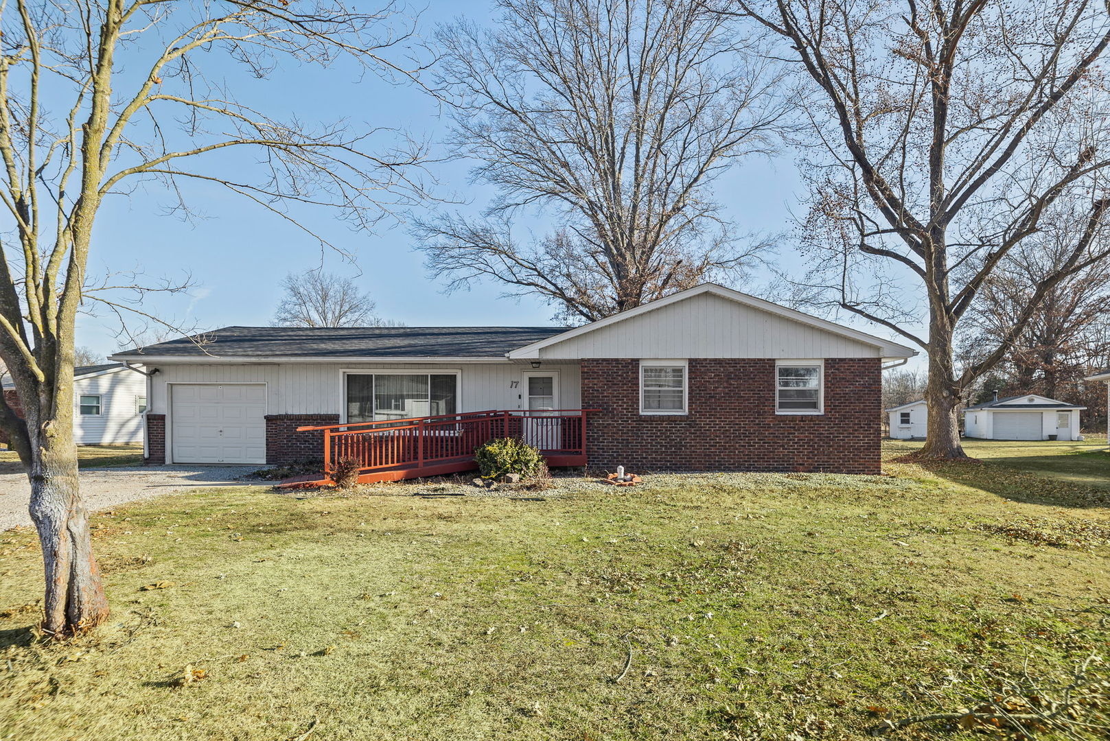 17 CRESTWOOD Lane