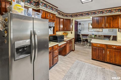 Tiny photo for 17 CRESTWOOD Drive, Centralia, IL 62801 (MLS # EB459811)